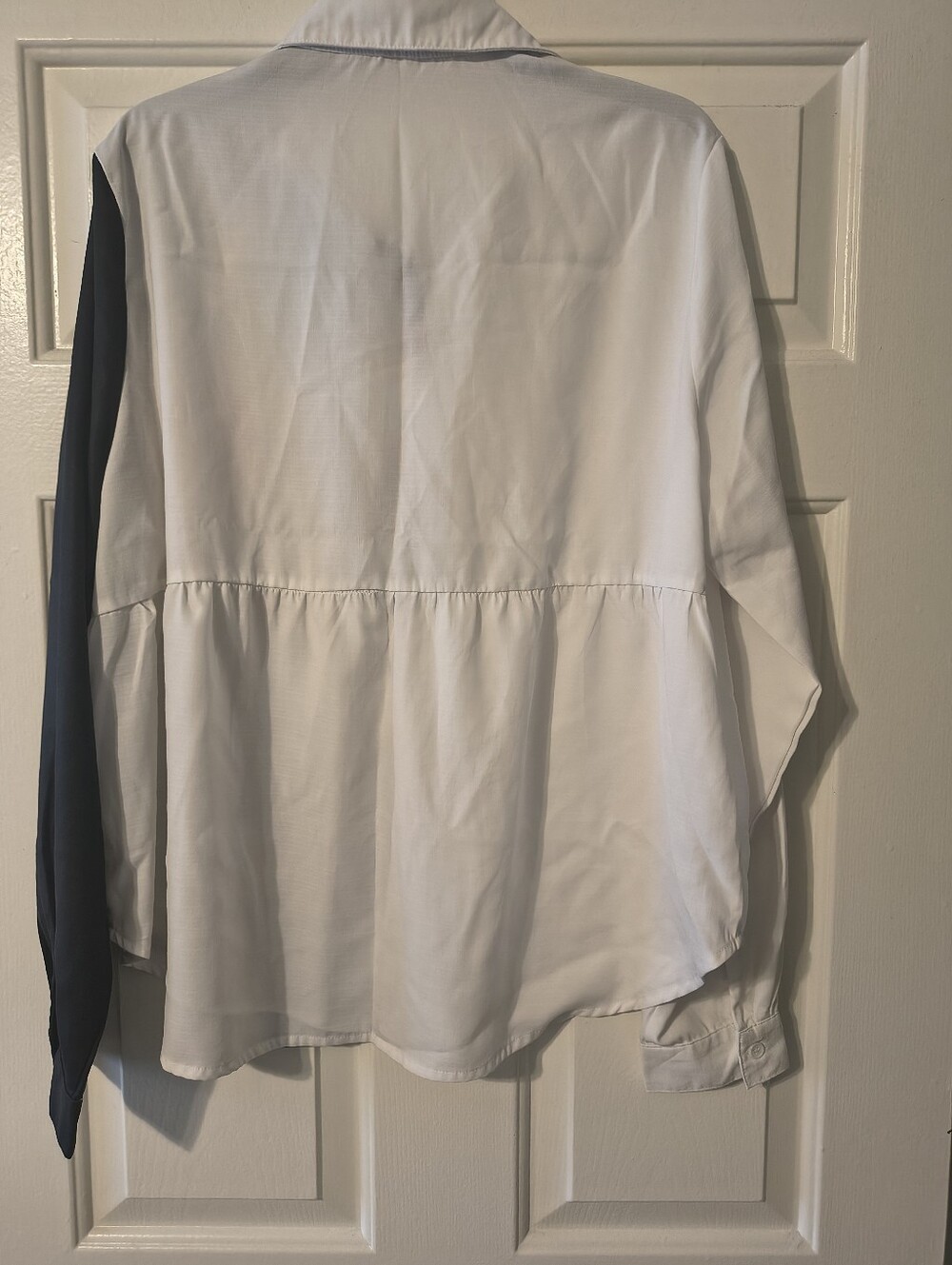 Sugar Skull Graphic Button-Up Shirt XL – Black & White - Picture 4 of 4